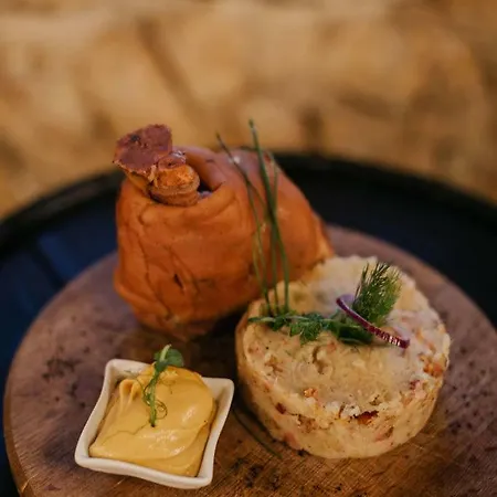 Spichlerz Restauracja I Pokoje