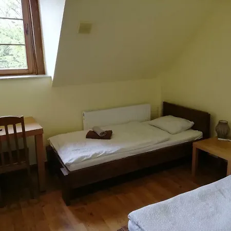 Nocleg ze śniadaniem Spichlerz Restauracja I Pokoje *